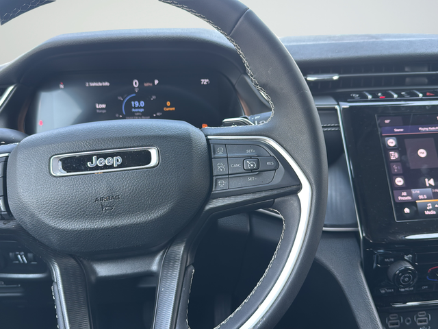 Used 2024 White Jeep Laredo X image 17