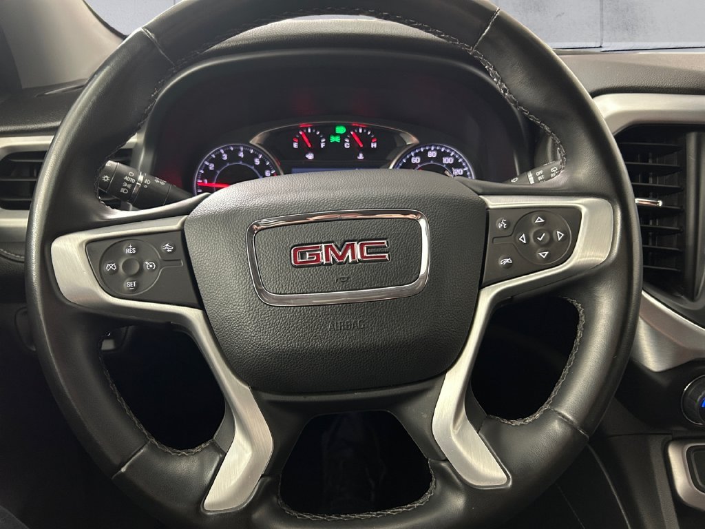 Used 2023 White GMC SLT image 9