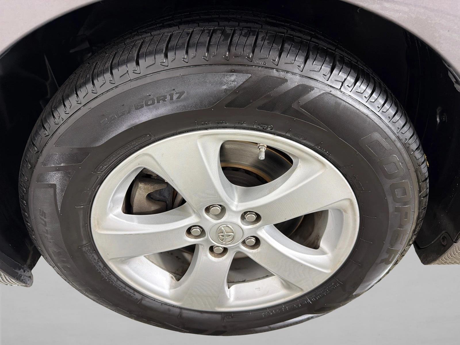 Used 2015 Predawn Gray Mica Toyota LE image 11