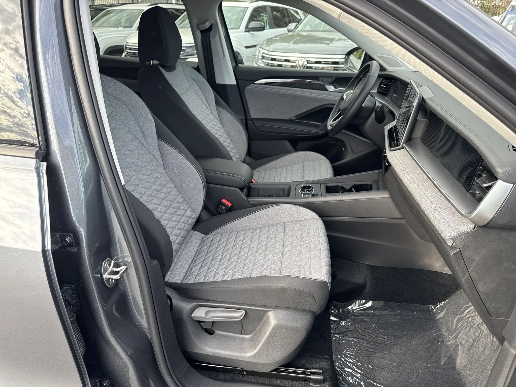 New 2026 Platinum Gray Metallic Volkswagen S image 20