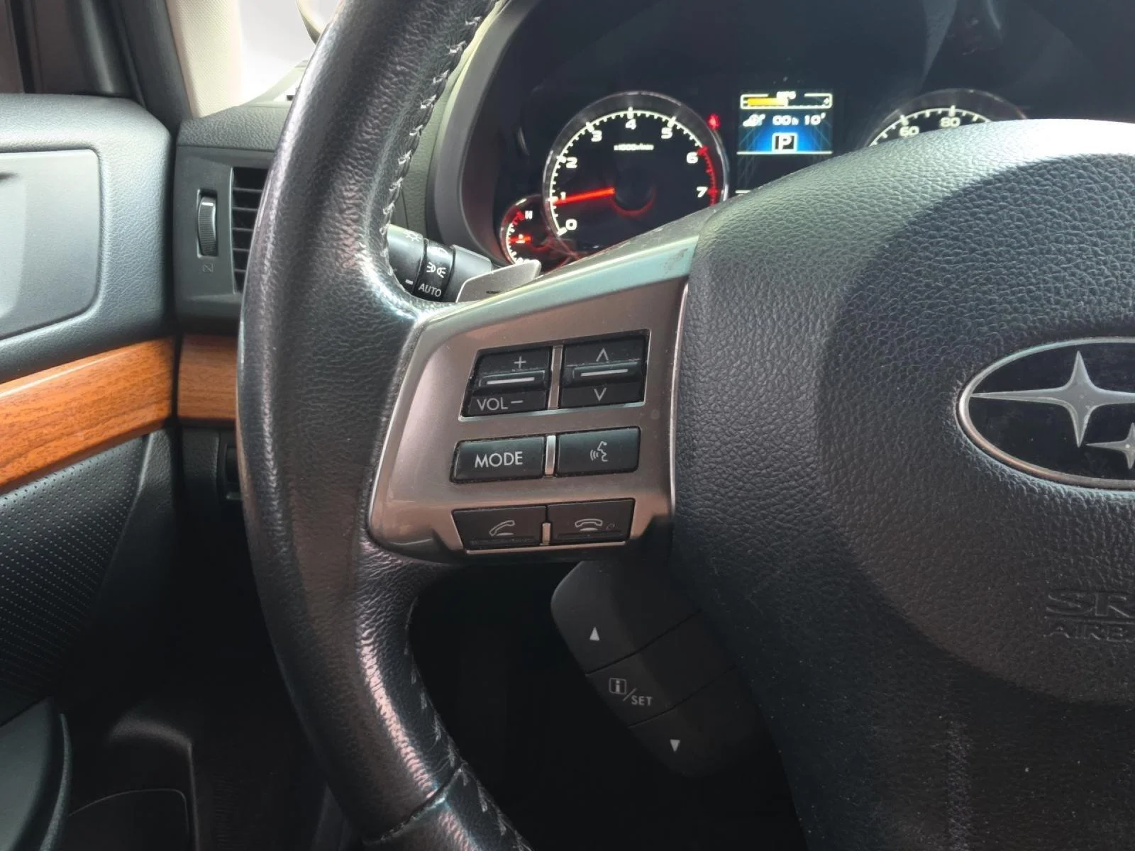Used 2013 Graphite Gray Metallic Subaru 2.5i Limited image 32