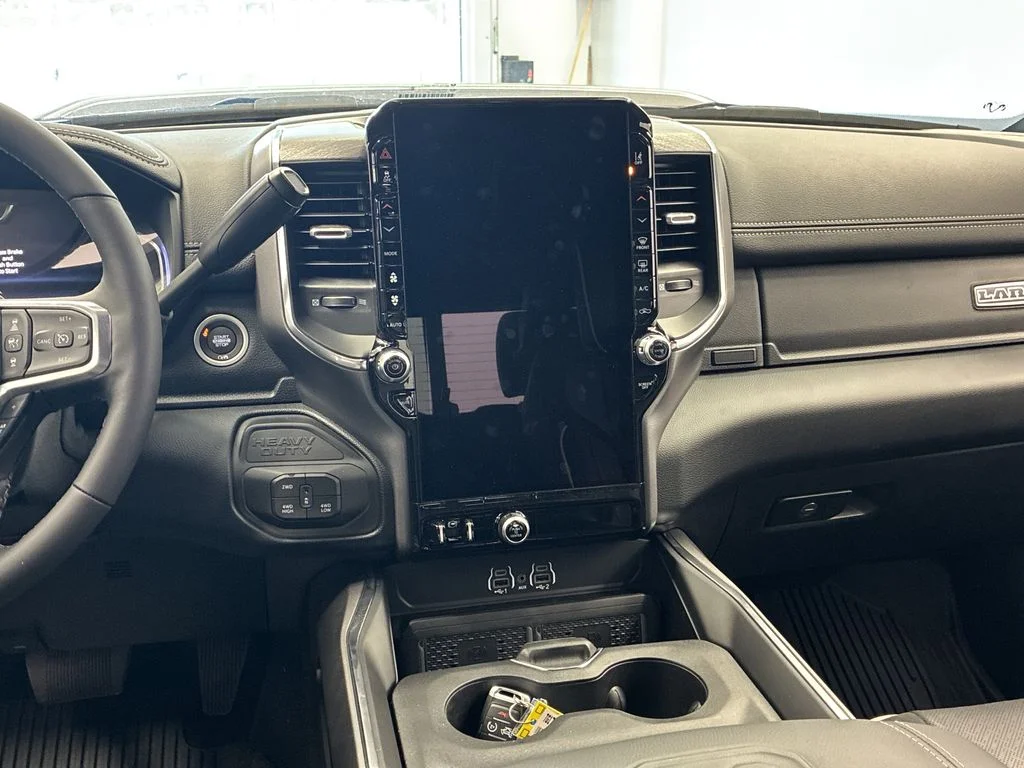 New 2026 Granite Crystal Metallic Clear-Coat Exterior Paint Ram Laramie image 18