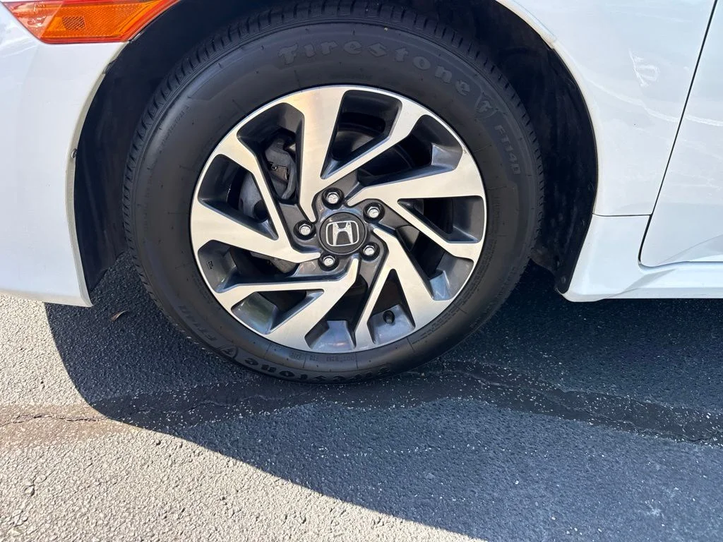 Certified Used 2018 Taffeta White Honda EX image 9