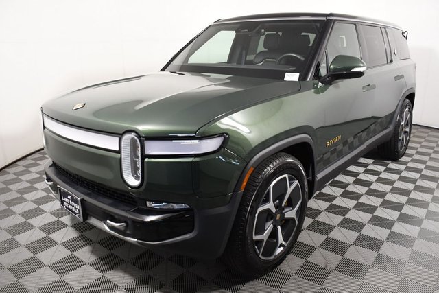 2023 Rivian R1S Adventure