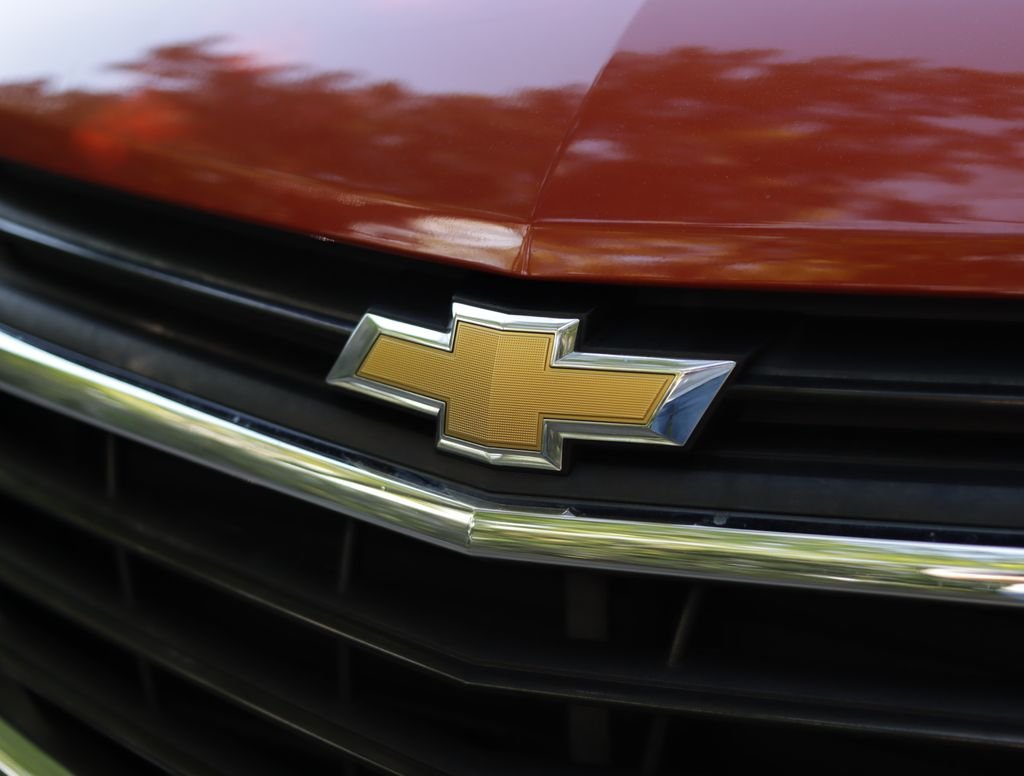 Used 2020 Red Chevrolet LT image 30