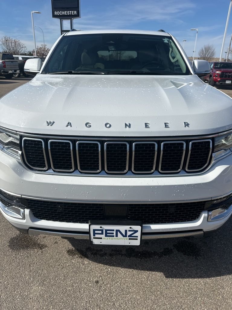 Used 2022 Jeep Wagoneer Series III with VIN 1C4SJVDT5NS124753 for sale in Rochester, Minnesota