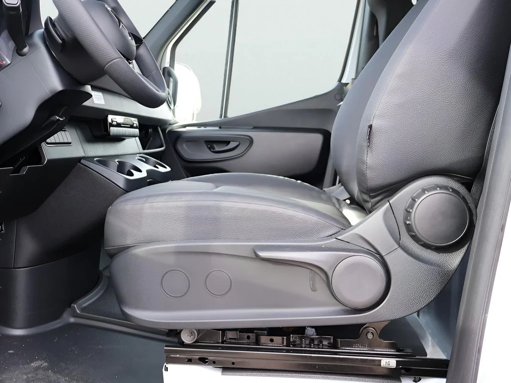 2026 Mercedes-Benz Sprinter Cargo Van Base - Photo 42