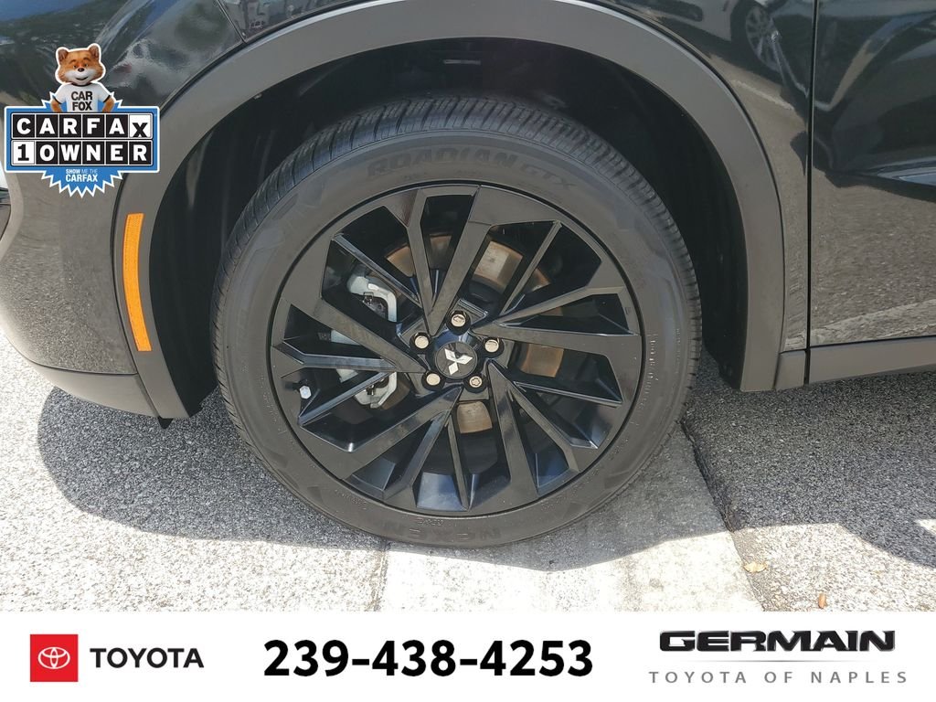 Used 2025 Black Mitsubishi SEL Black Edition image 12