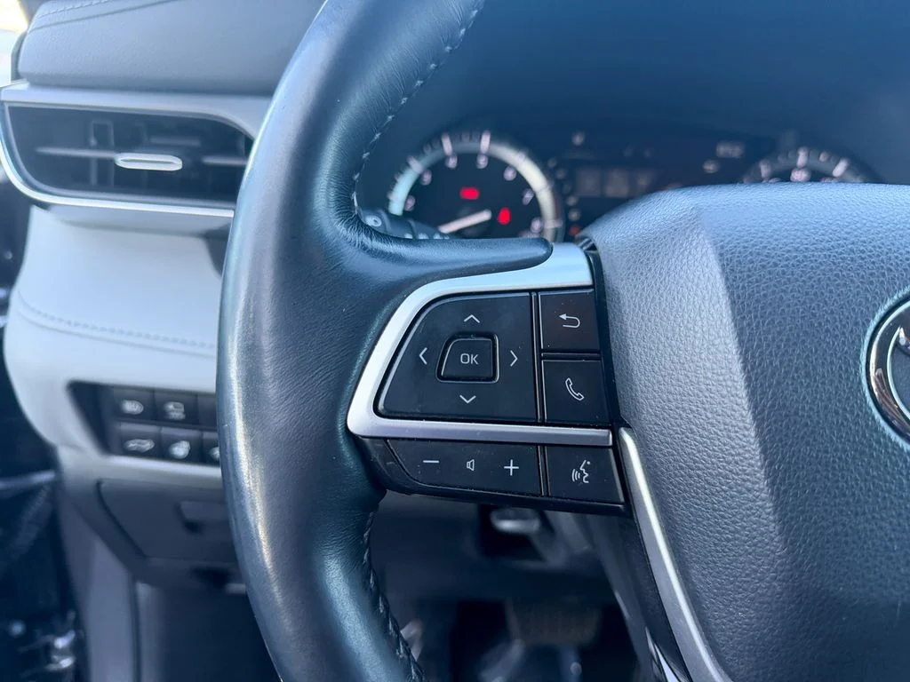 2022 Toyota Highlander Limited - Photo 18
