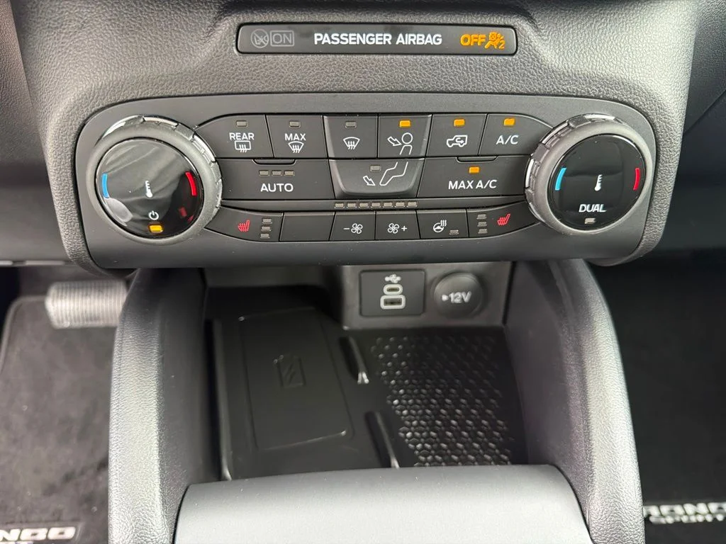 Used 2024 Oxford White Ford Outer Banks image 30