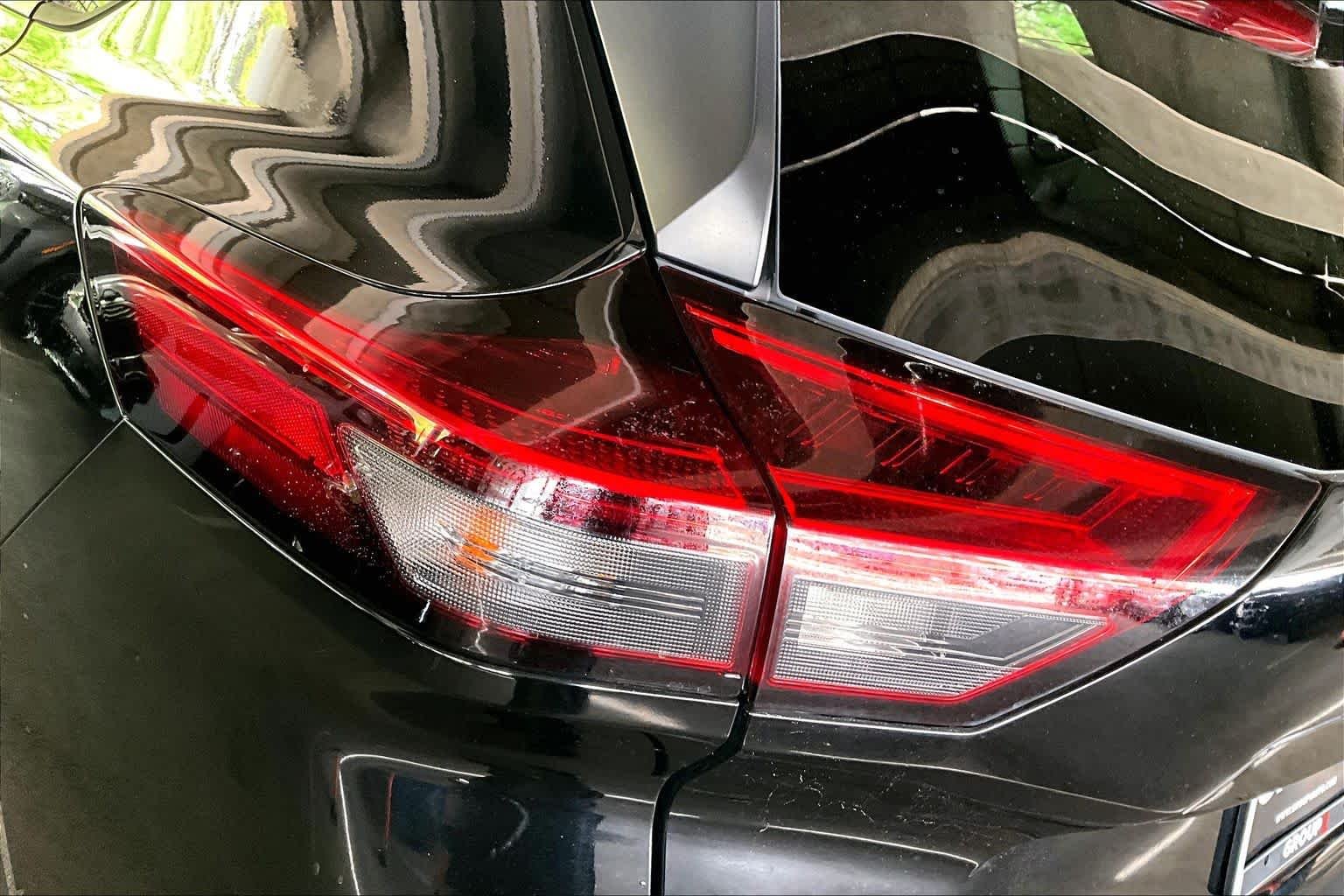 Used 2021 Super Black Nissan S image 28