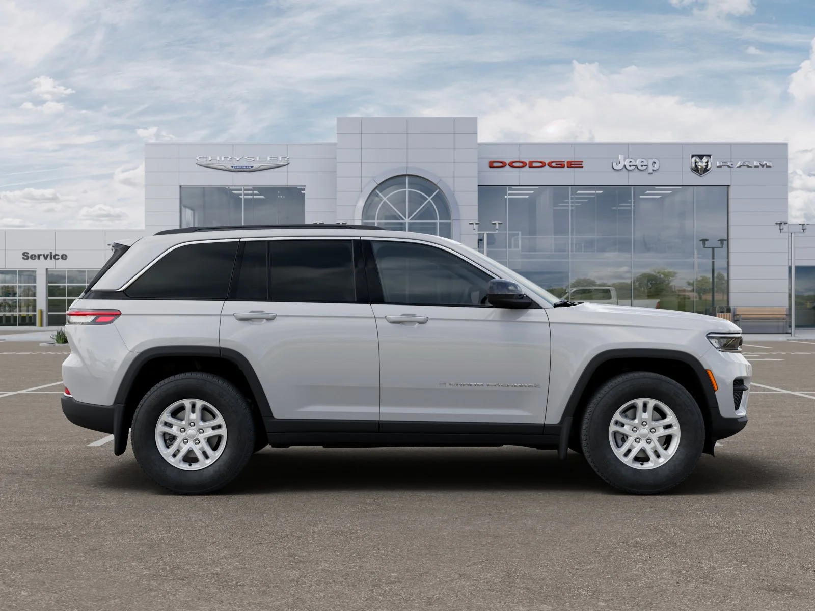 New 2025 Bright White Clear-Coat Exterior Paint Jeep Laredo image 53
