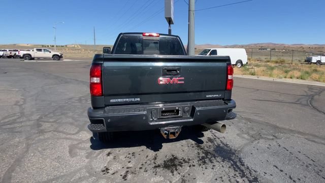 Used 2019 DARK SLATE METALLIC GMC Denali image 7
