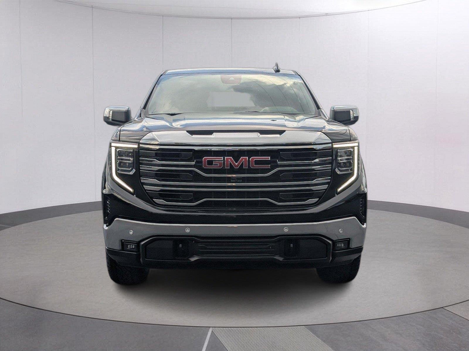 New 2026 Onyx Black GMC SLT image 10