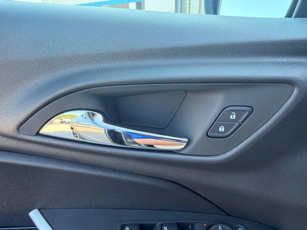 New 2026 Sterling Gray Metallic Chevrolet 1RS image 12