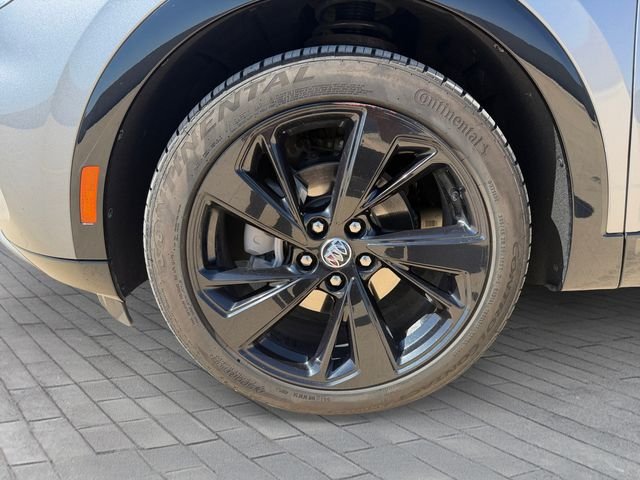 Used 2022 Gray Buick Essence image 9
