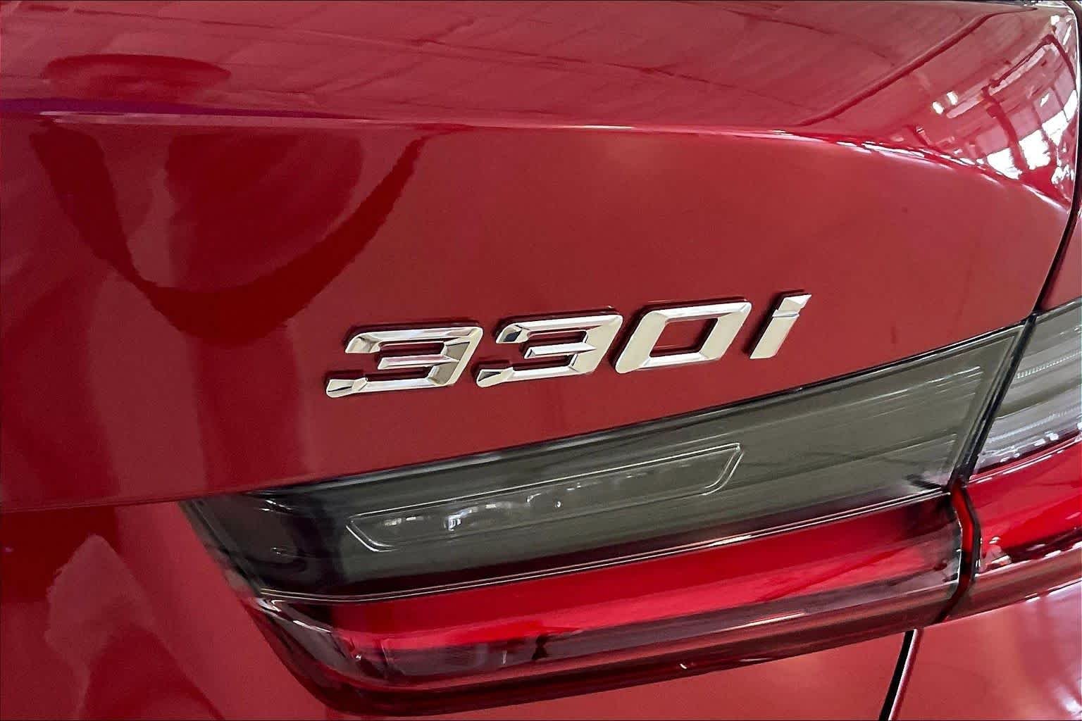 New 2026 Vegas Red Metallic BMW 330i NA image 15