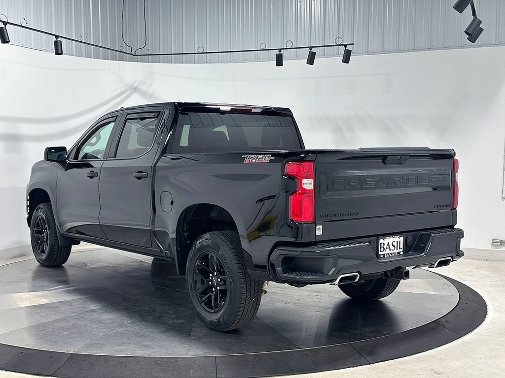 Used 2020 BLACK Chevrolet Custom Trail Boss image 13