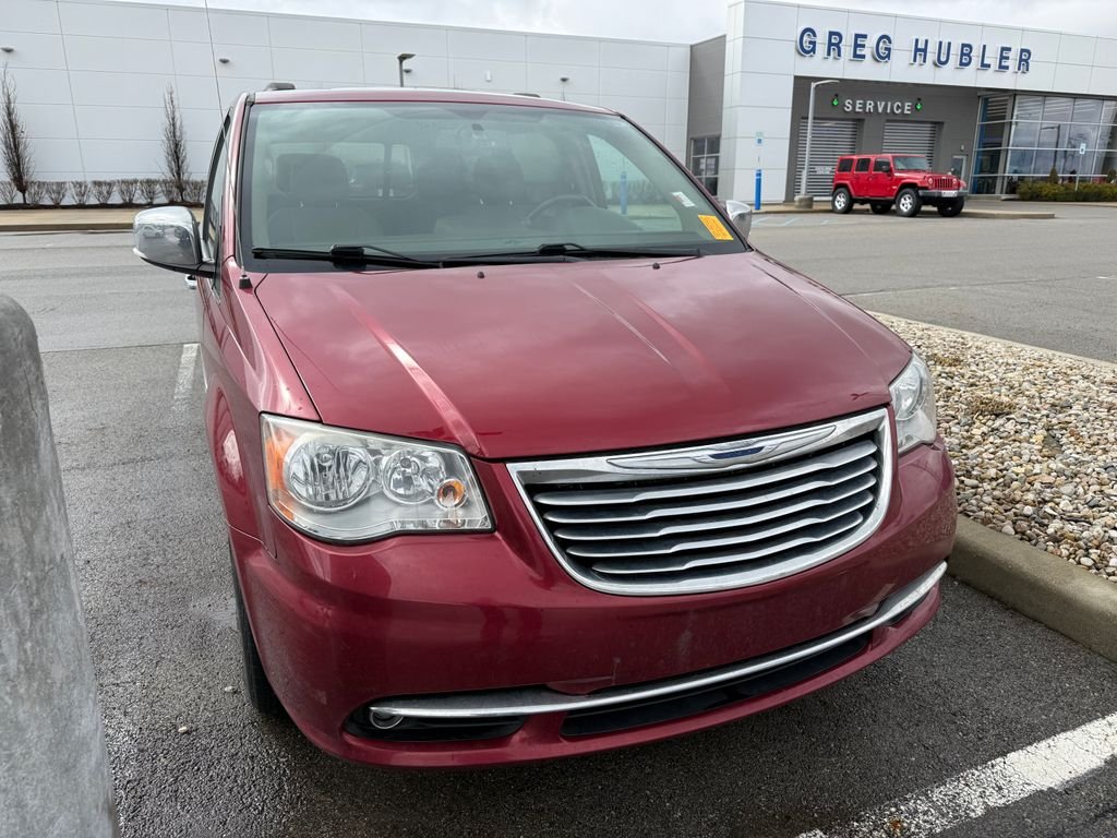 Used 2016 Chrysler Town & Country Anniversary Edition with VIN 2C4RC1CG9GR221920 for sale in Muncie, IN