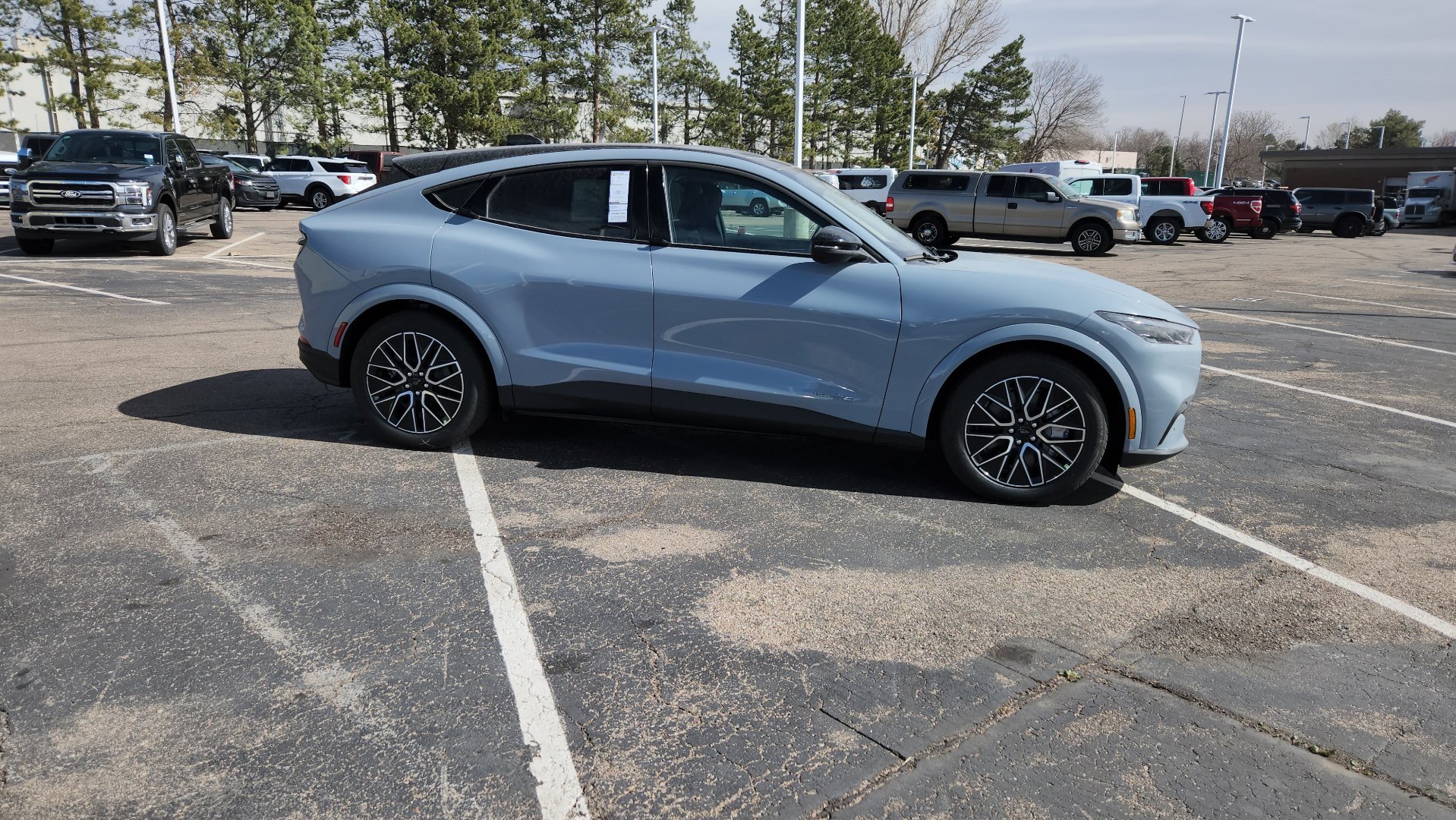 New 2026 Glacier Gray Metallic Tri-coat Ford Premium image 16