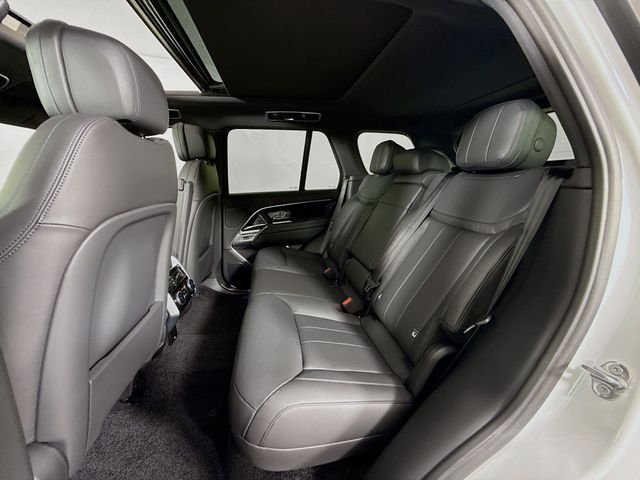 New 2026 Fuji White Land Rover SE image 24
