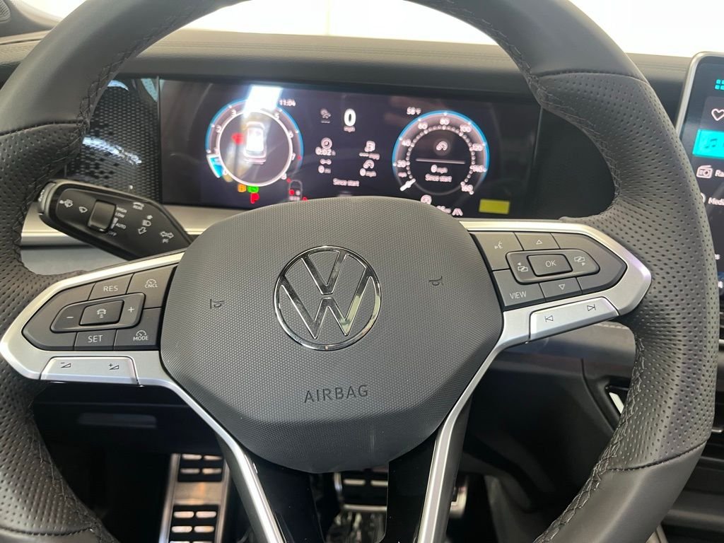 2026 Volkswagen Tiguan SE R-LINE BLACK - Photo 19