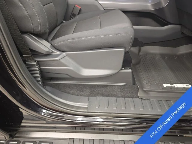New 2026 Agate Black Metallic Ford XLT image 11