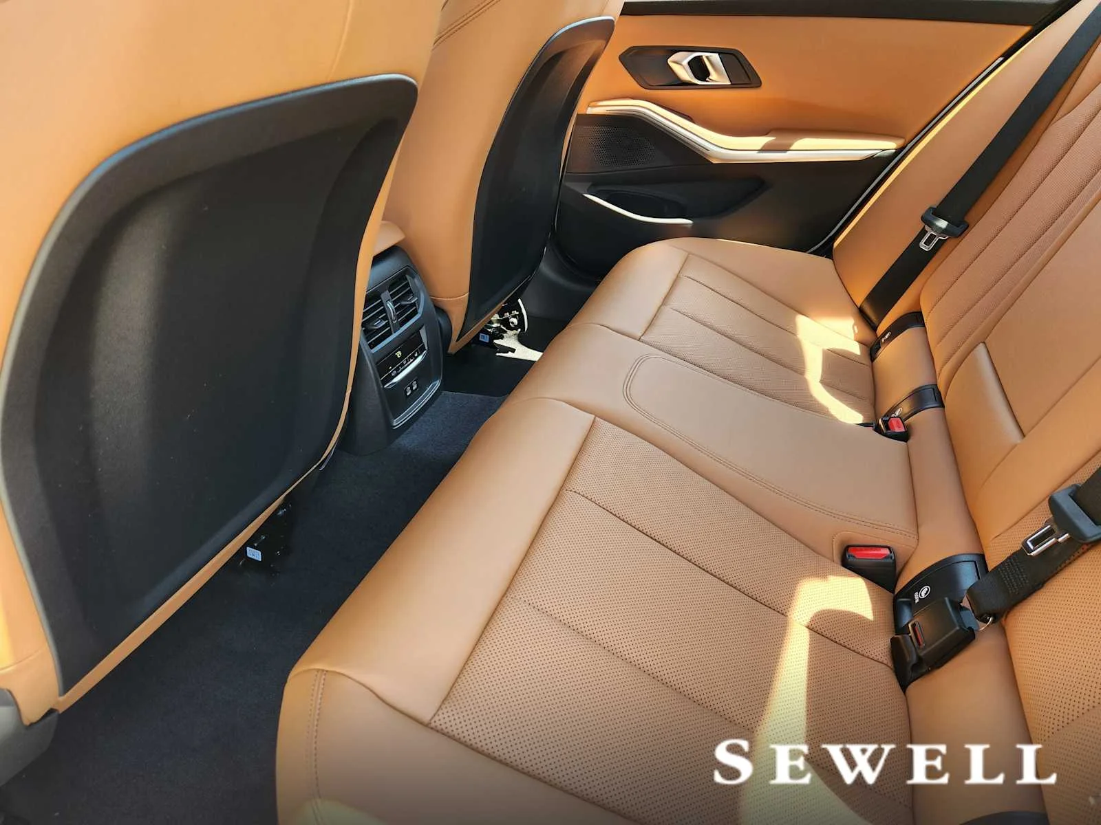New 2026 Alpine White BMW 330i image 7