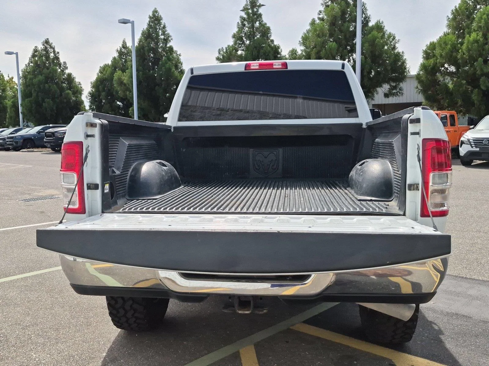 Used 2022 Bright White Clearcoat Ram Big Horn image 32