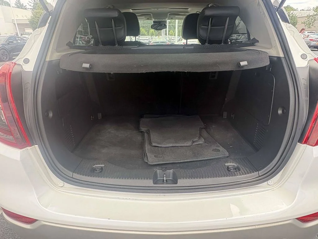 Used 2017 White Buick Preferred II image 10