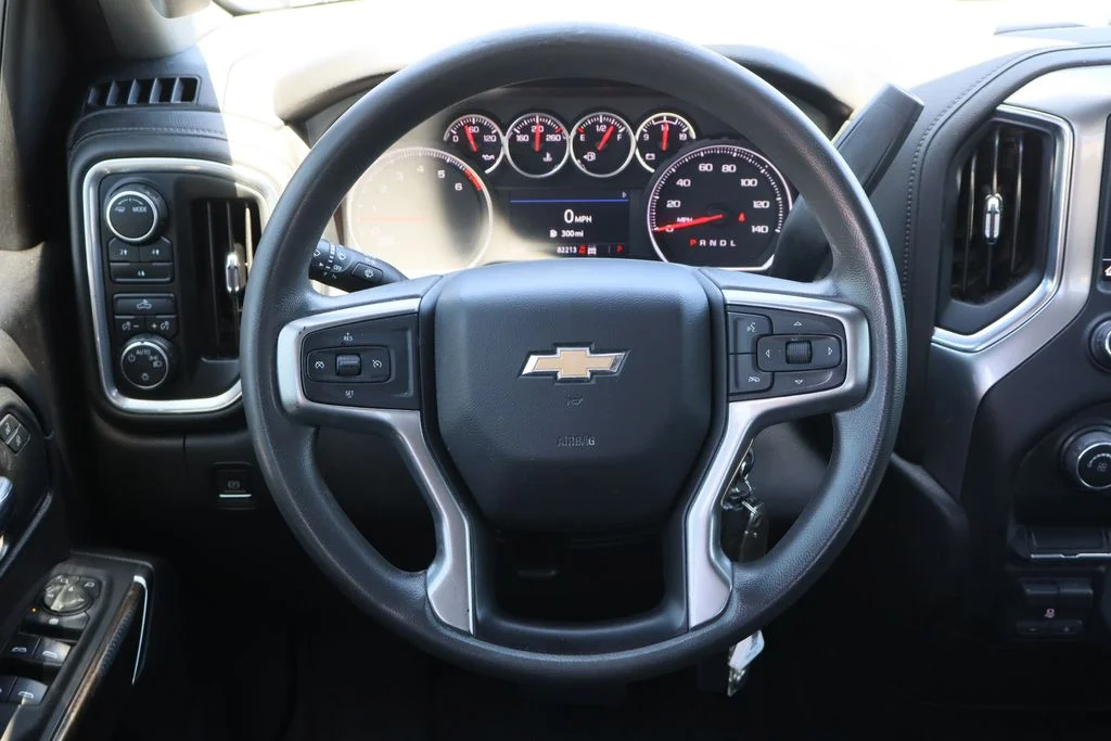 Used 2022 White Chevrolet LT image 14