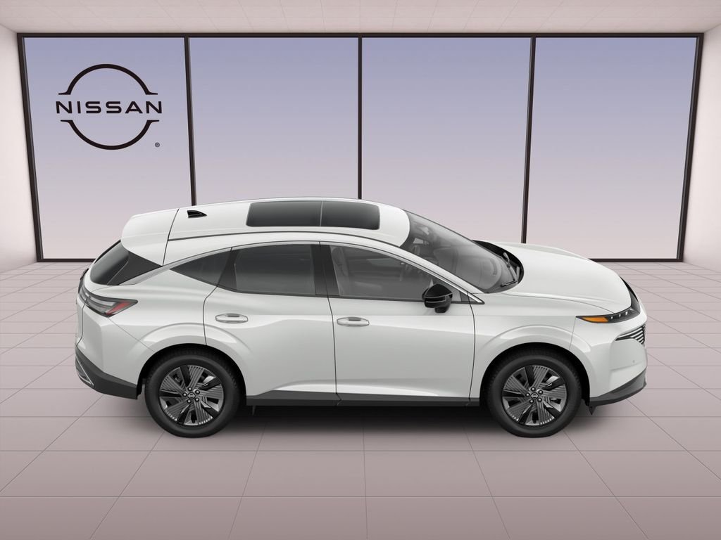New 2026 White Nissan SL image 4
