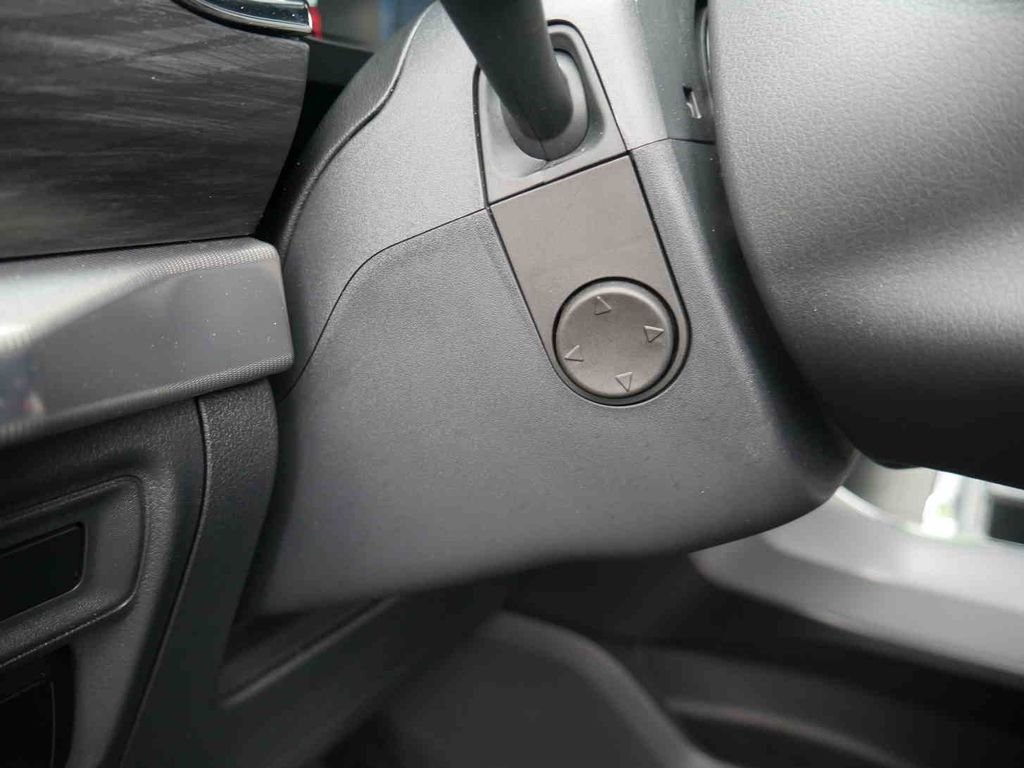 Used 2024 Black Ford Lariat image 36