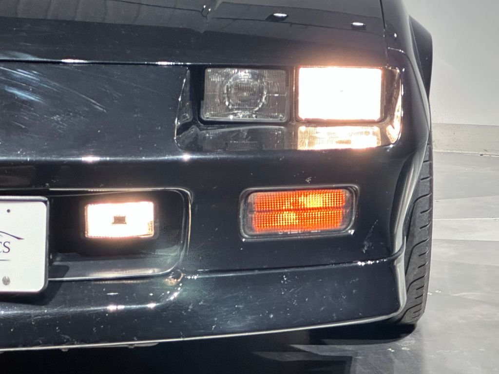 Used 1988 Black Chevrolet IROC-Z image 22