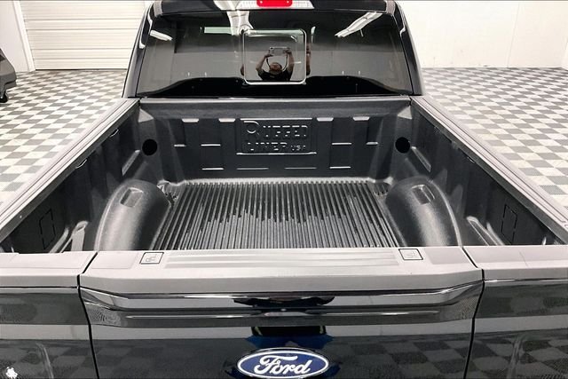 Used 2025 Agate Black Metallic Ford King Ranch image 35