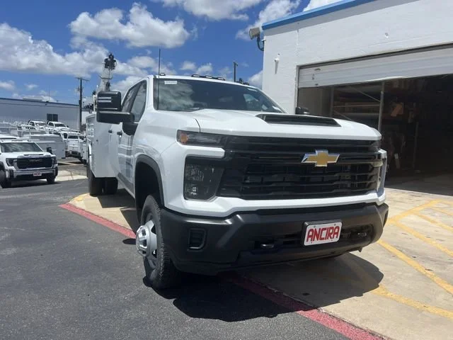 New 2025 Summit White Chevrolet Work Truck image 8