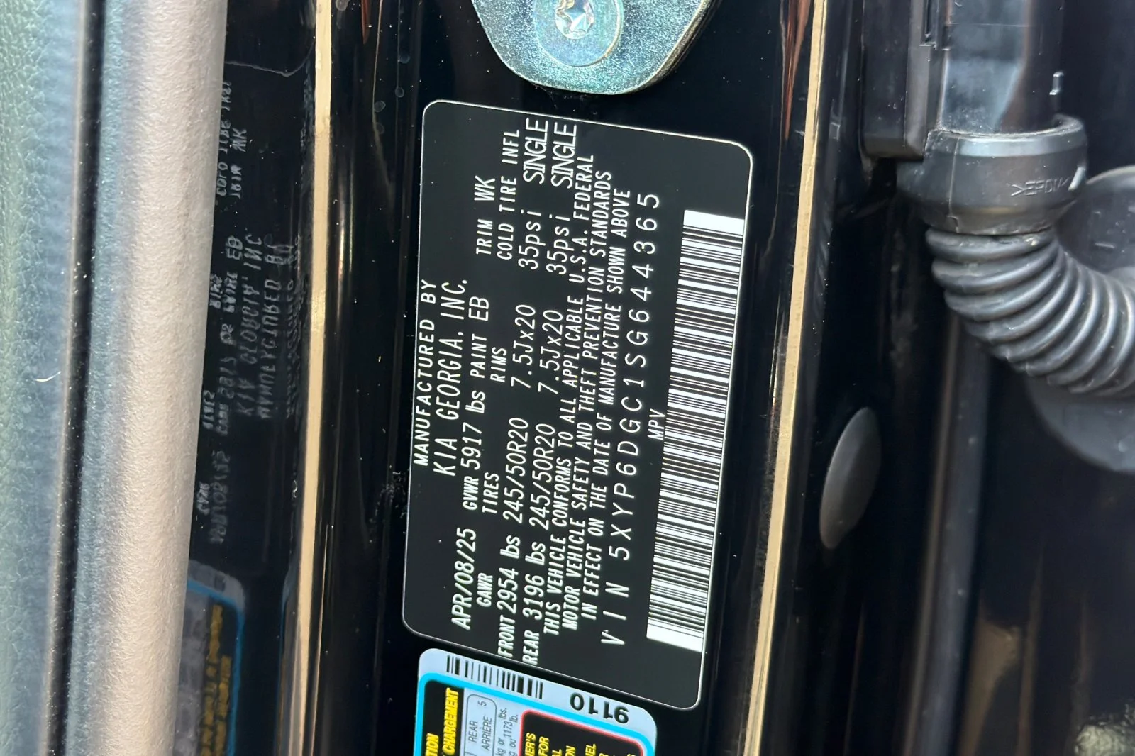 Used 2025 Ebony Black Kia S image 31