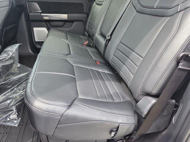 New 2026 Avalanche Ford Platinum® image 27
