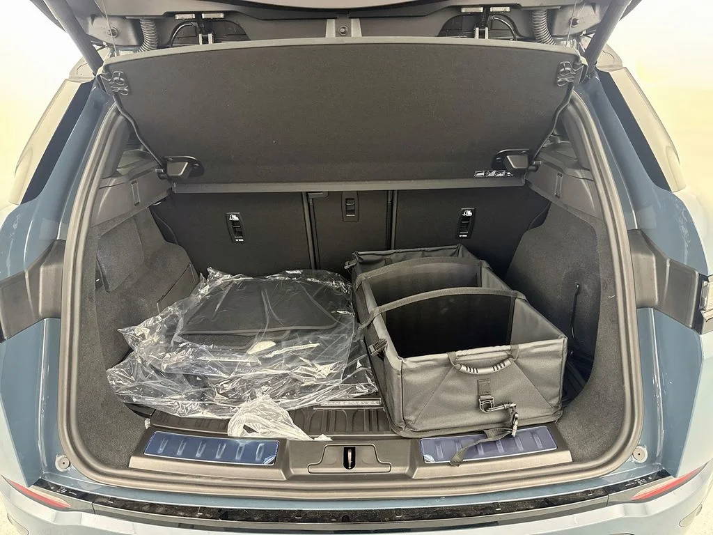New 2026 Tribeca Blue Land Rover Hoxton Edition image 27