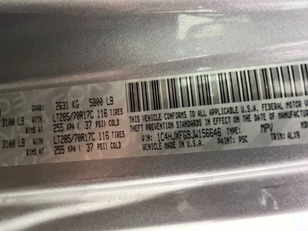 Used 2018 Silver Jeep Unlimited Rubicon image 28
