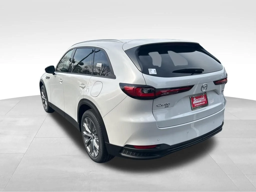 New 2026 Rhodium White Premium Mazda 3.3 Turbo Preferred image 3