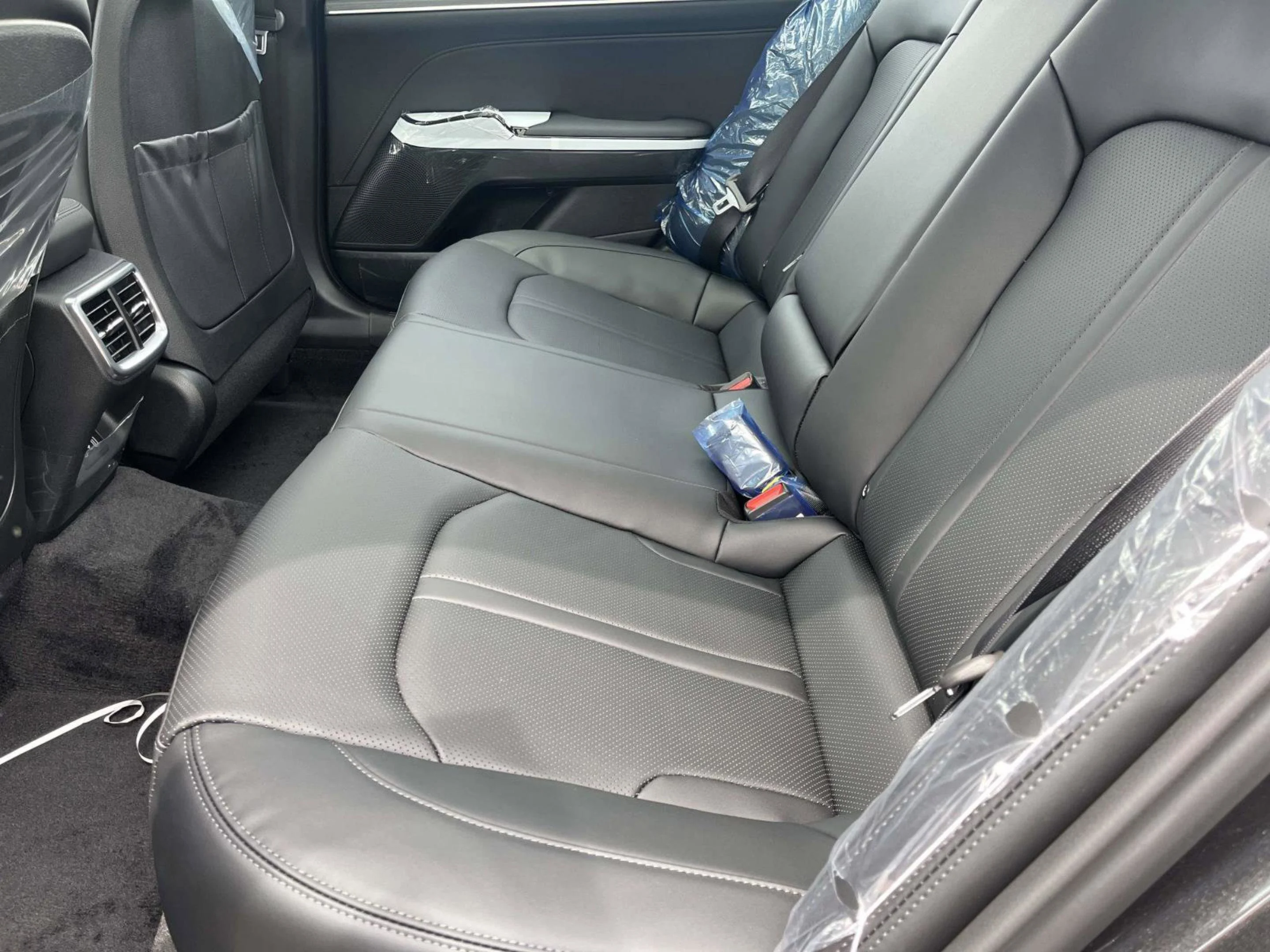 New 2026 Interstellar Gray Kia EX image 16