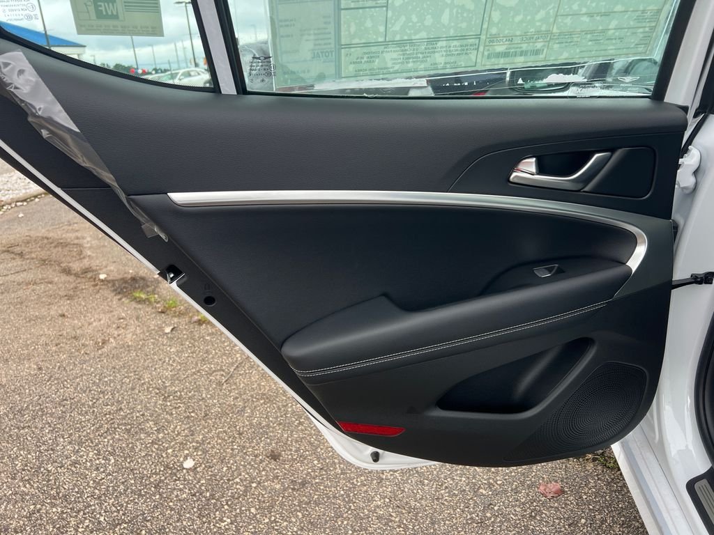2026 GENESIS G70 Standard - Photo 21