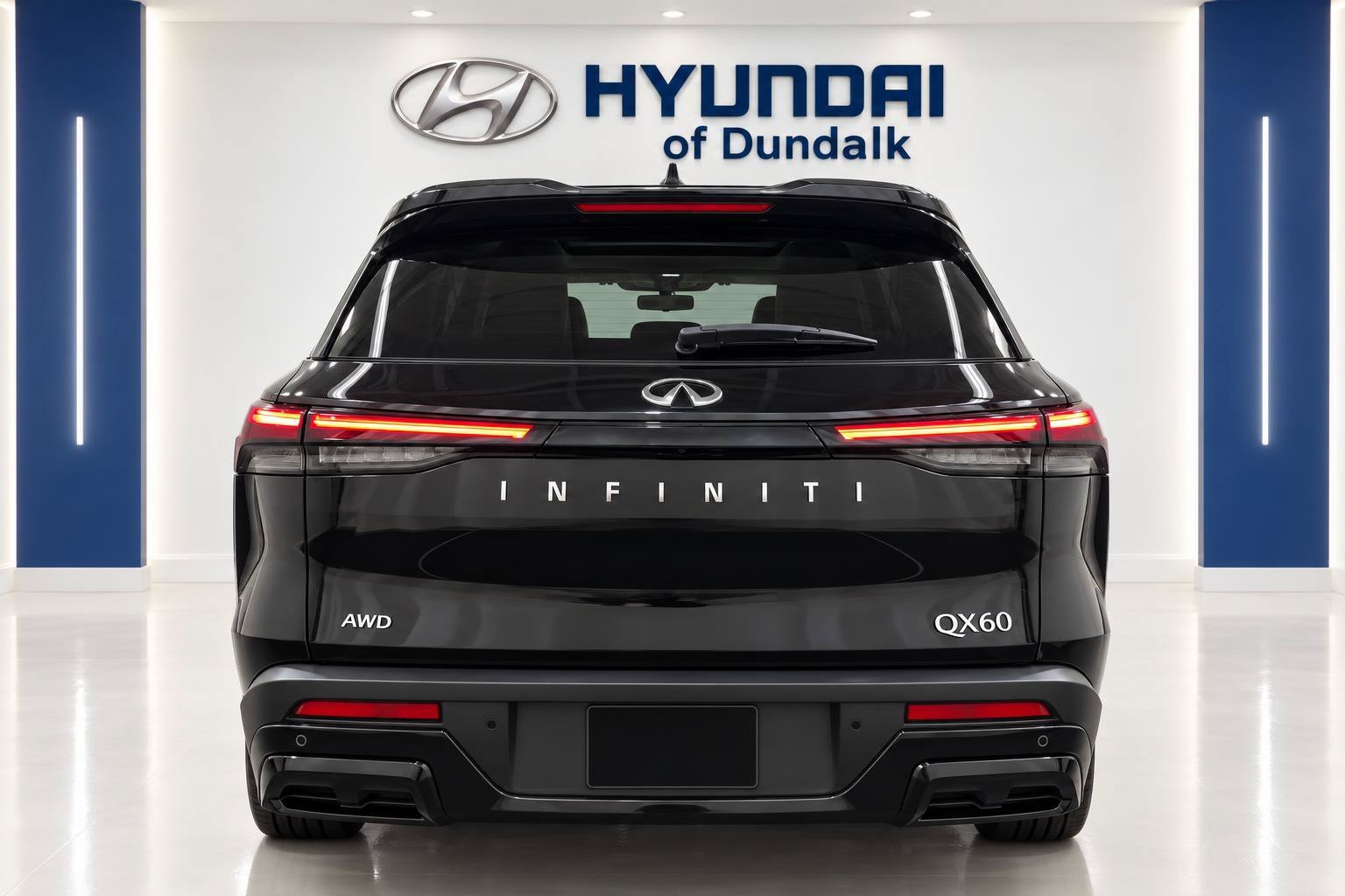 Used 2024 Black INFINITI LUXE image 6