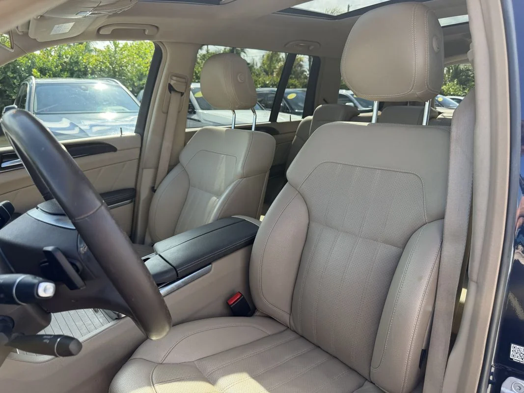 Used 2014  Mercedes-Benz 4MATIC® image 9