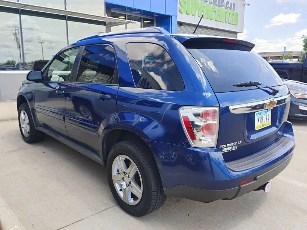 Used 2008 Blue Chevrolet LT image 2