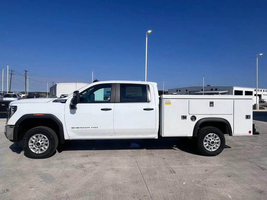 2025 GMC Sierra 2500HD Pro - Photo 10
