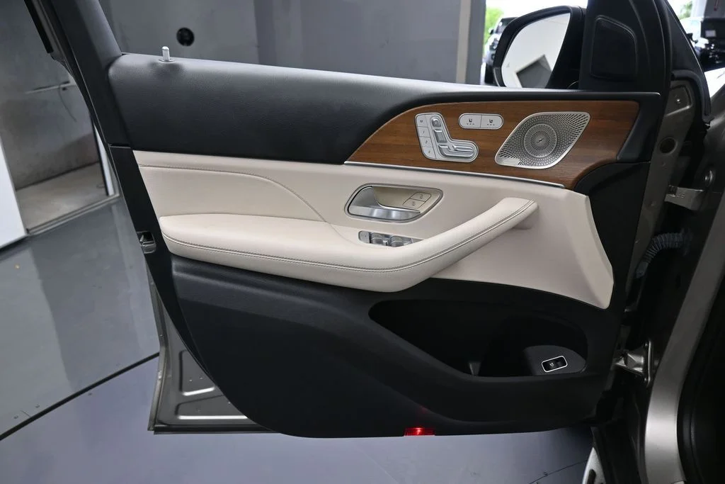 Used 2022 Gold Mercedes-Benz GLE 350 image 12