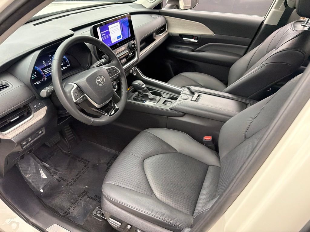 Used 2024 White Toyota Limited image 11