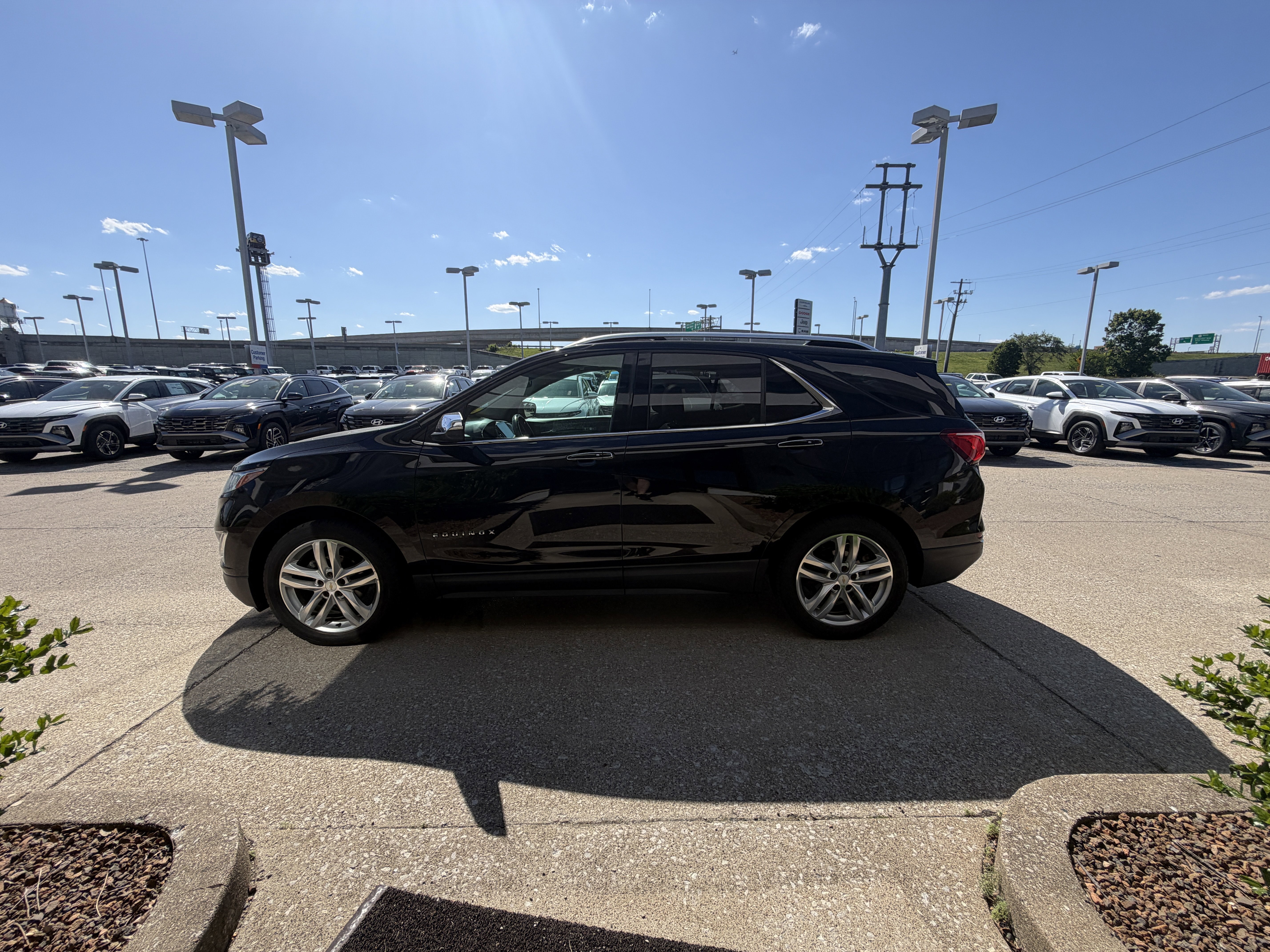 Used 2018 Mosaic Black Metallic Chevrolet Premier image 15
